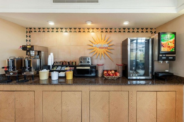 La Quinta Inn & Suites by Wyndham Bossier City image 18