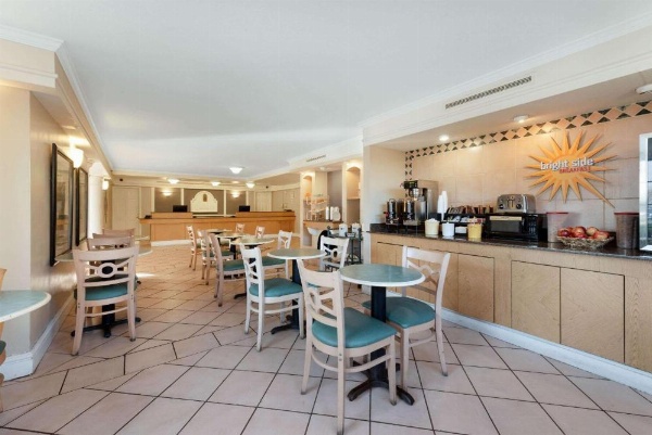 La Quinta Inn & Suites by Wyndham Bossier City image 21