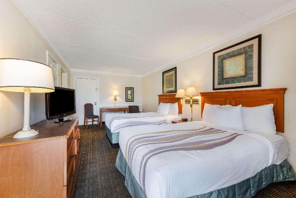 La Quinta Inn & Suites by Wyndham Bossier City image 6